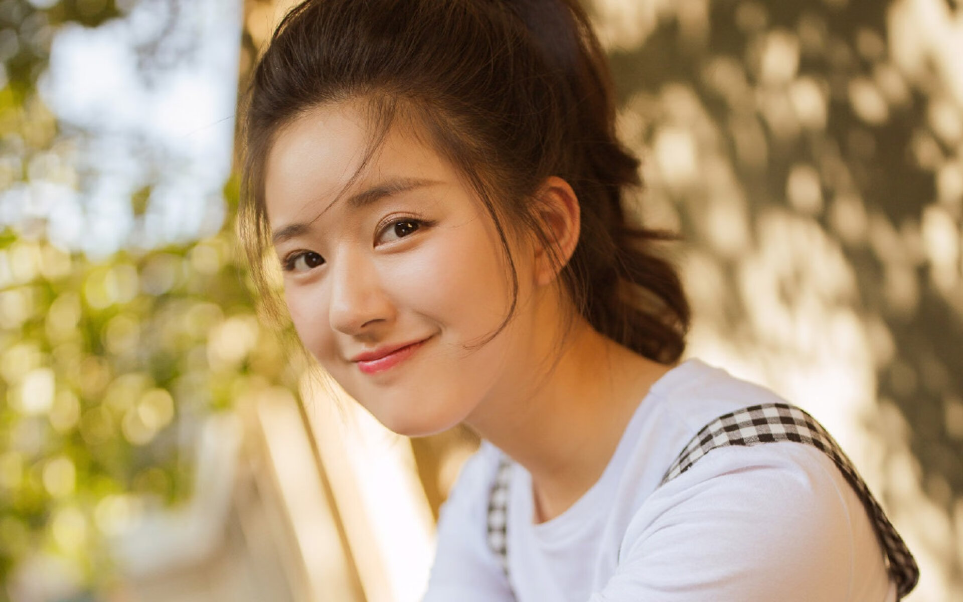 爱游戏入口-策略风暴与个人神话，雷诺如何撕碎红牛防线，周冠宇何以刷新历史