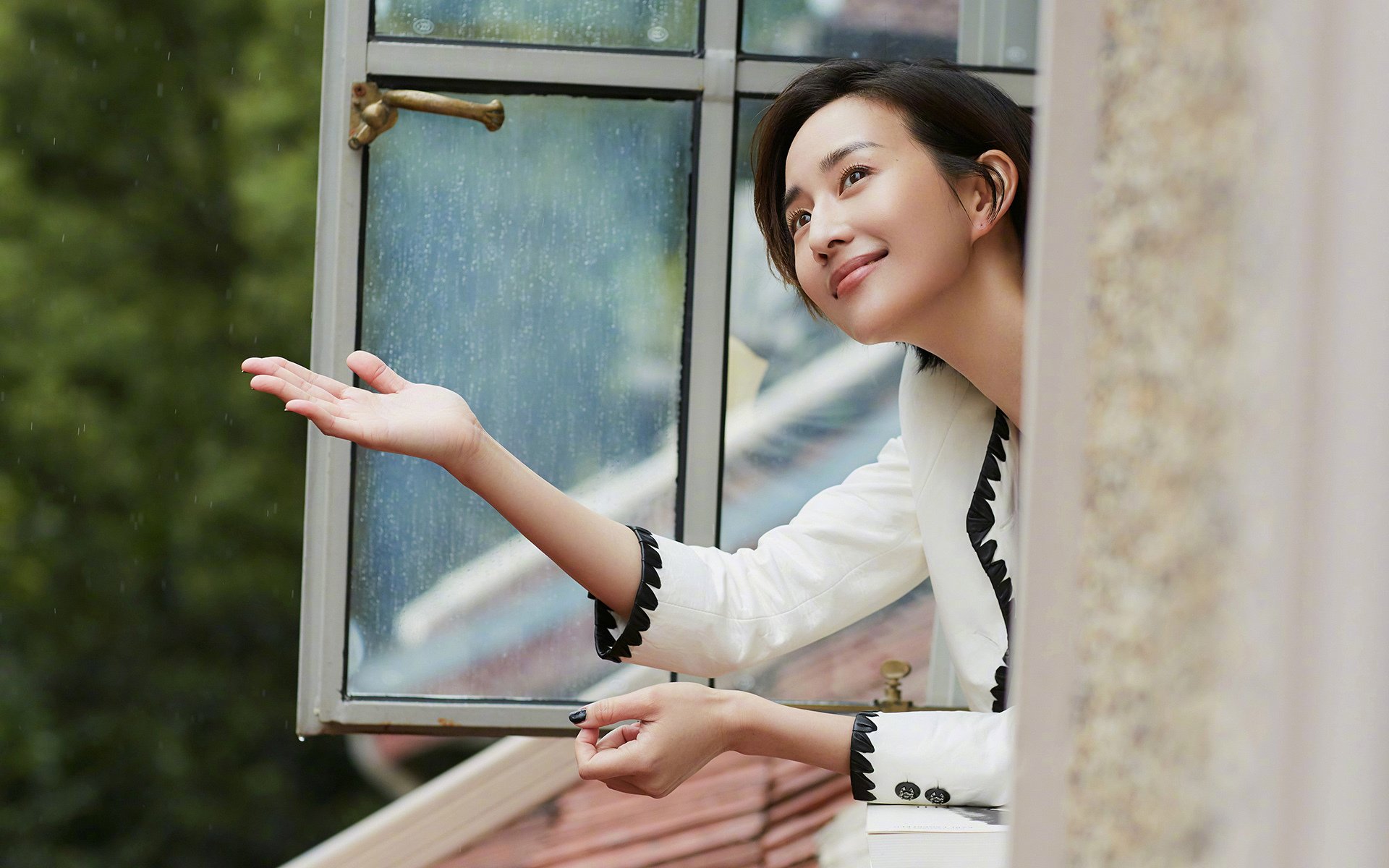 镜像之战，赛道与球场的终极对决如何揭示人类竞争的本质